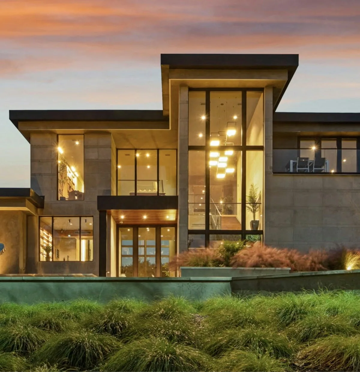 Modern luxury home finished to a flawless standard